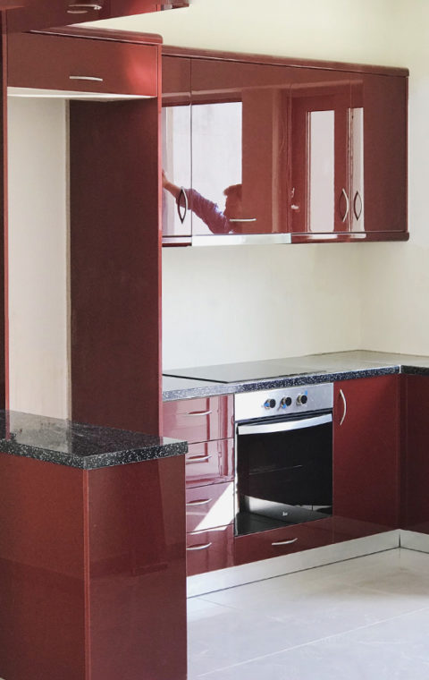 Εντοιχισμένη κουζίνα